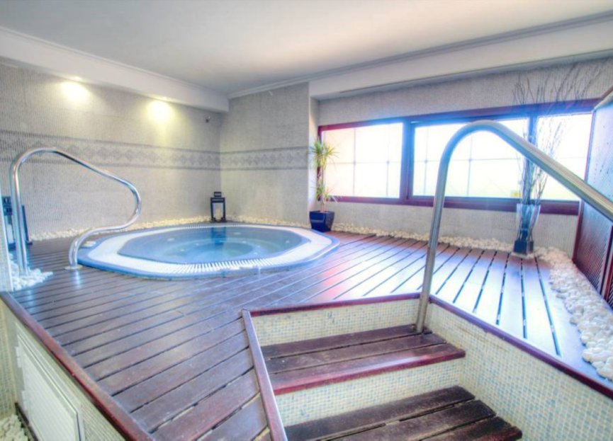 Resale - Ground floor apartment - Marbella - La Mairena