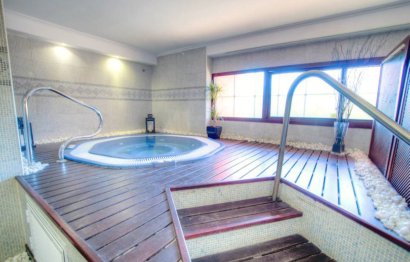 Resale - Ground floor apartment - Marbella - La Mairena