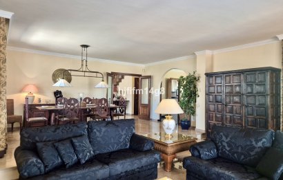 Resale - House - Detached Villa - Marbella - La Campana