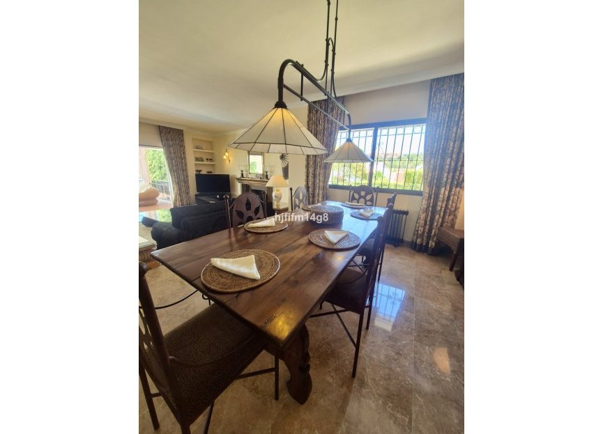 Resale - House - Detached Villa - Marbella - La Campana