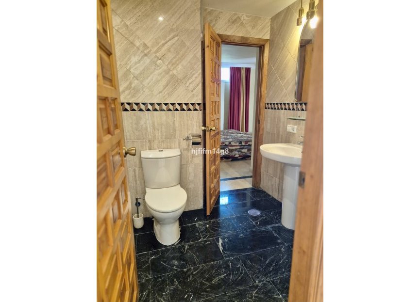 Resale - House - Detached Villa - Marbella - La Campana