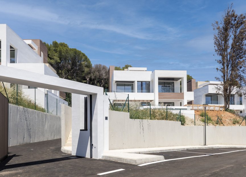 Resale - House - Detached Villa - Marbella - Marbella Centro