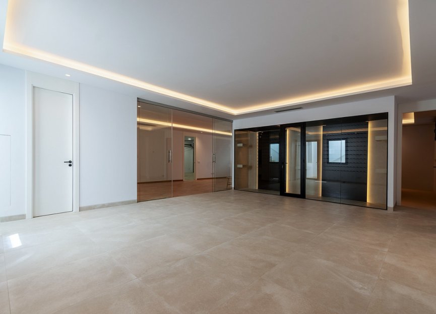 Resale - House - Detached Villa - Marbella - Marbella Centro