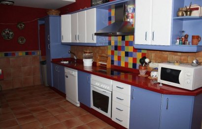 Resale - House - Finca - Cortijo - Estepona - Estepona Centro