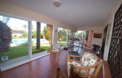 Resale - House - Detached Villa - Estepona - Estepona Centro