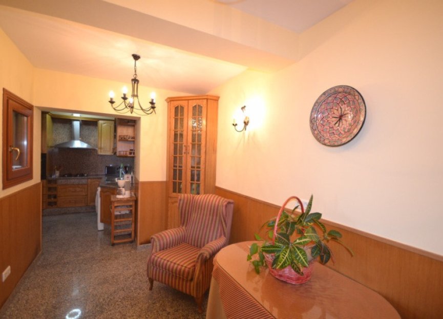 Resale - House - Detached Villa - Estepona - Estepona Centro