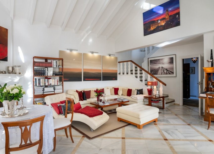 Resale - House - Detached Villa - Marbella - Marbella Centro