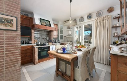 Resale - House - Detached Villa - Marbella - Marbella Centro