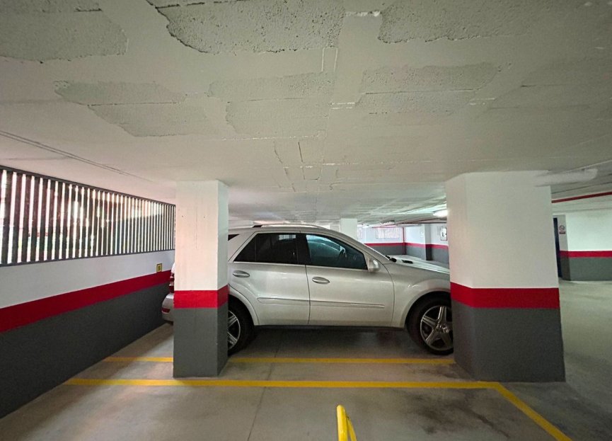 Resale - Apartment - Middle Floor Apartment - Fuengirola - Los Boliches