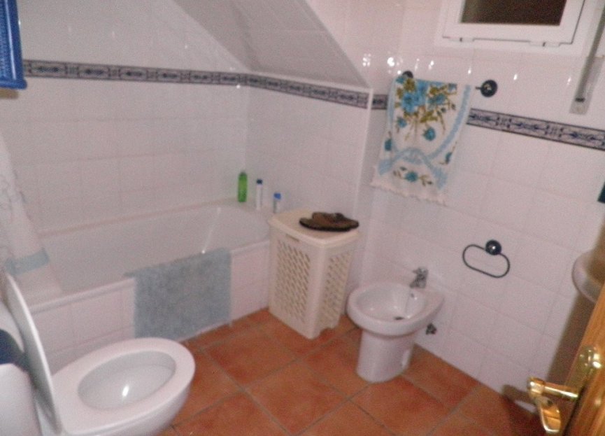 Resale - House - Detached Villa - Estepona - Estepona Centro