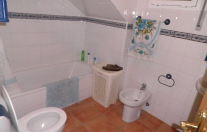 Resale - House - Detached Villa - Estepona - Estepona Centro