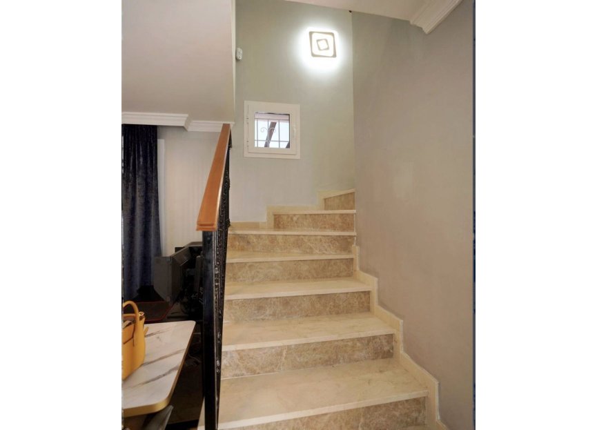 Resale - House - Townhouse - Marbella - Aloha