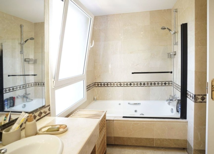 Resale - House - Townhouse - Marbella - Aloha