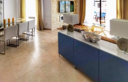 Resale - Apartment - Penthouse - Marbella - Altos de los Monteros