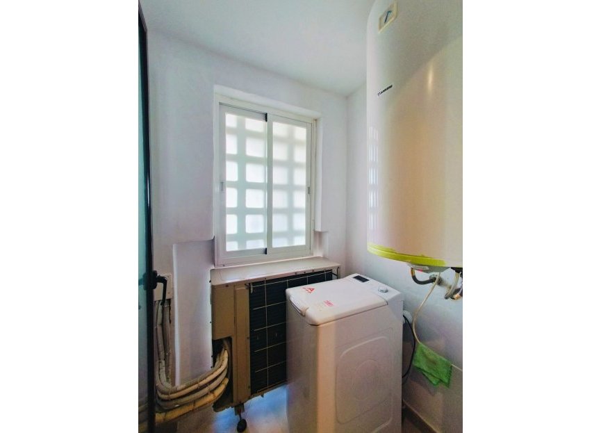 Resale - Apartment - Penthouse - Marbella - Altos de los Monteros