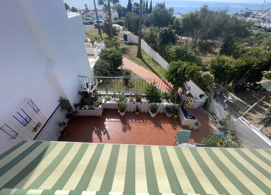 Resale - House - Detached Villa - Estepona - Estepona Centro