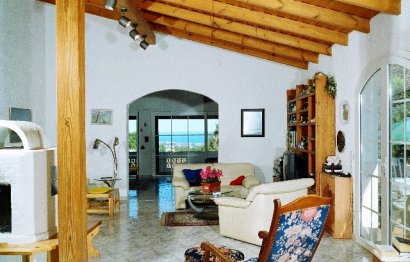 Resale - House - Detached Villa - Estepona - Estepona Centro