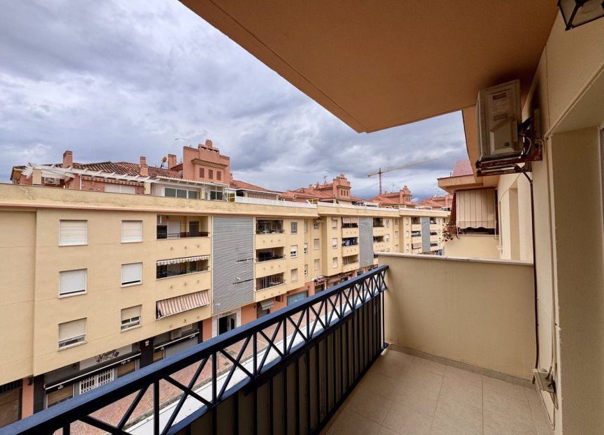 Resale - Apartment - Penthouse - Estepona - Estepona Centro