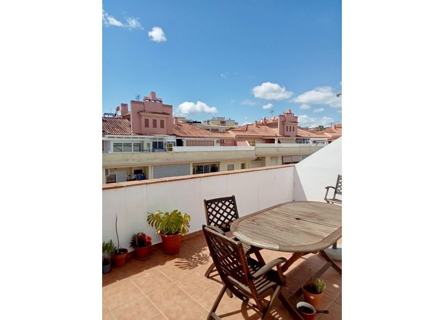 Resale - Apartment - Penthouse - Estepona - Estepona Centro