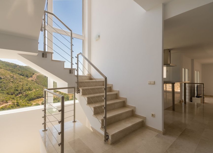 Resale - House - Detached Villa - Benahavís - Benahavís Centro