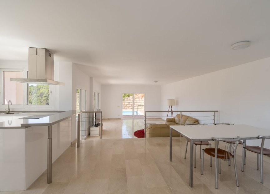 Resale - House - Detached Villa - Benahavís - Benahavís Centro