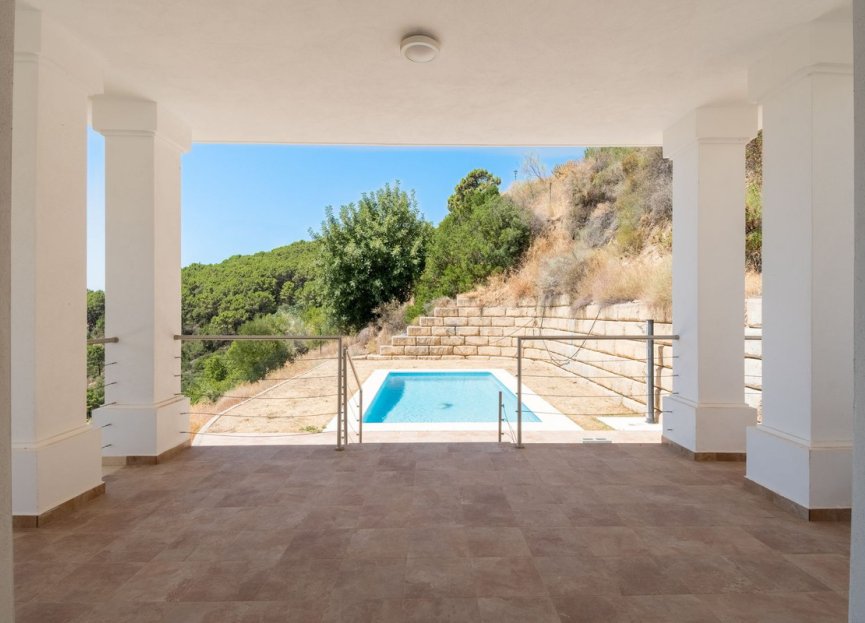 Resale - House - Detached Villa - Benahavís - Benahavís Centro