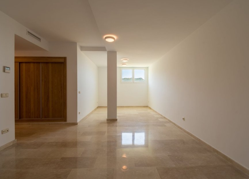 Resale - House - Detached Villa - Benahavís - Benahavís Centro