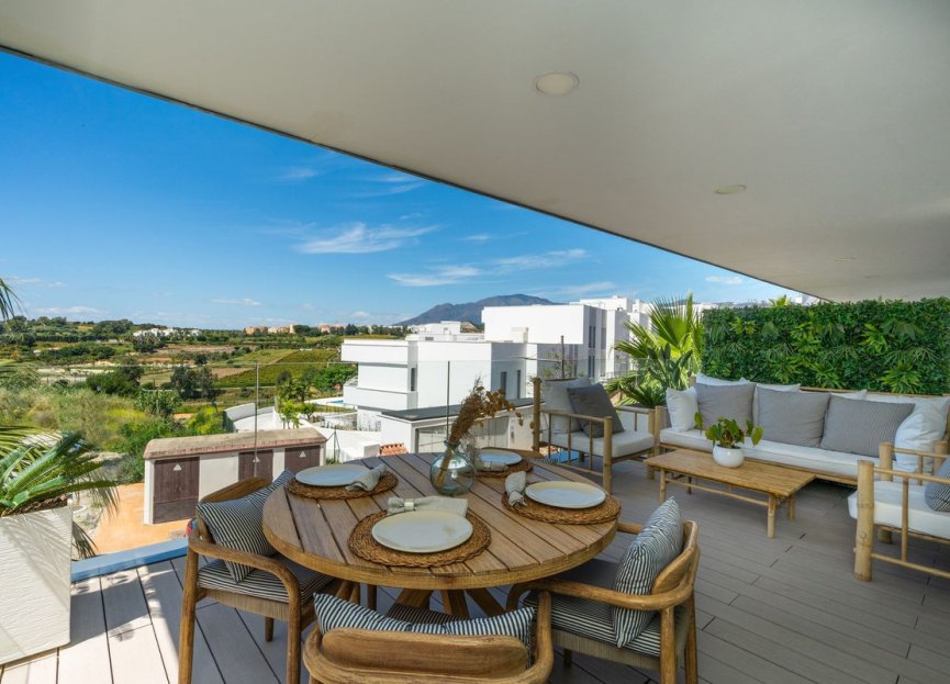 Resale - House - Townhouse - Estepona - Cancelada