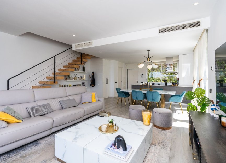 Resale - House - Townhouse - Estepona - Cancelada