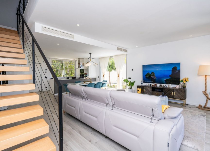 Resale - House - Townhouse - Estepona - Cancelada