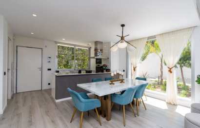 Resale - House - Townhouse - Estepona - Cancelada