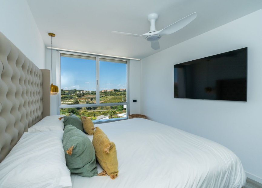 Resale - House - Townhouse - Estepona - Cancelada