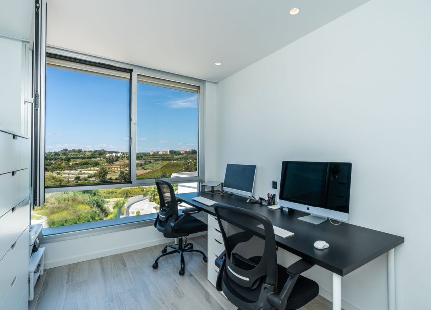 Resale - House - Townhouse - Estepona - Cancelada