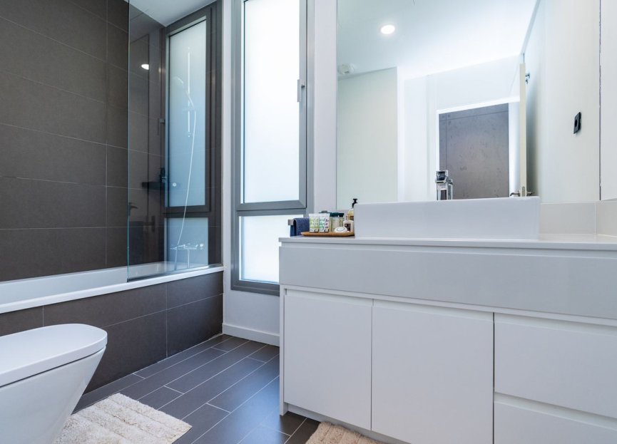 Resale - House - Townhouse - Estepona - Cancelada