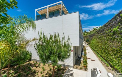 Resale - House - Townhouse - Estepona - Cancelada