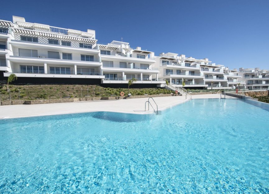 Resale - House - Townhouse - Estepona - Cancelada