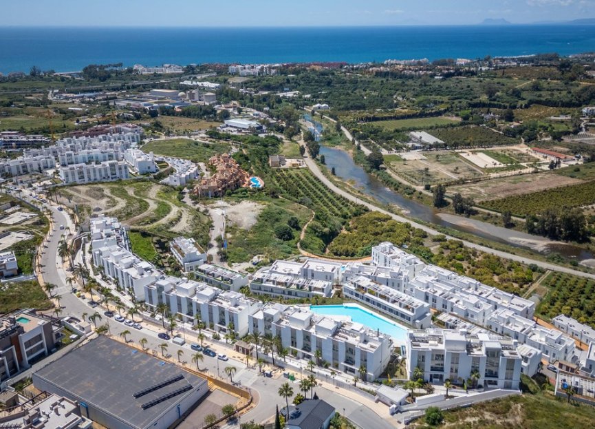 Resale - House - Townhouse - Estepona - Cancelada