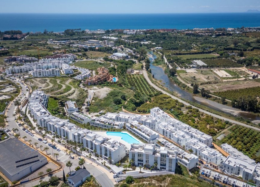 Resale - House - Townhouse - Estepona - Cancelada