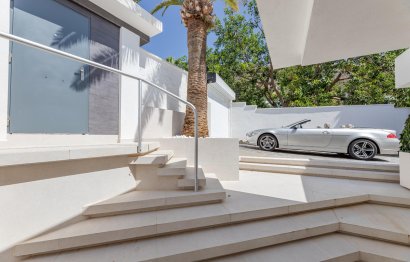 Resale - House - Detached Villa - Benalmádena - Benalmadena Centro