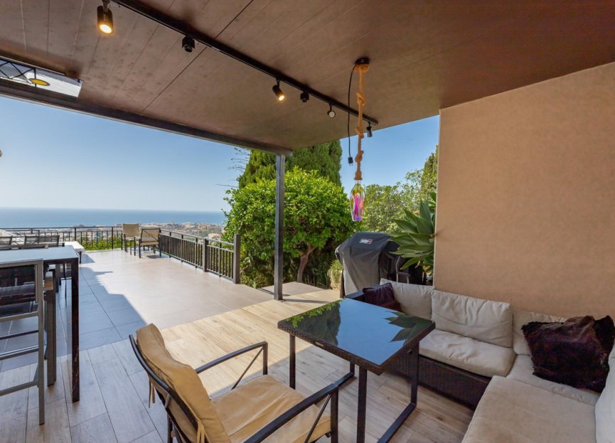 Resale - House - Detached Villa - Benalmádena - Benalmadena Centro