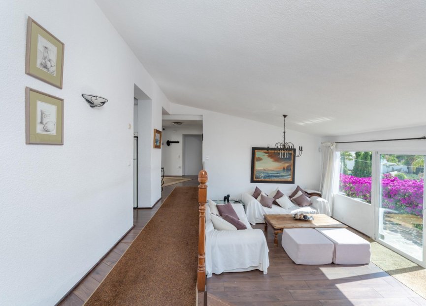 Resale - House - Detached Villa - Benalmádena - Benalmadena Centro