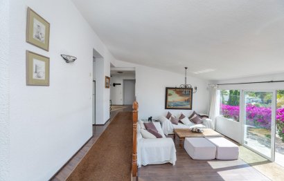 Resale - House - Detached Villa - Benalmádena - Benalmadena Centro