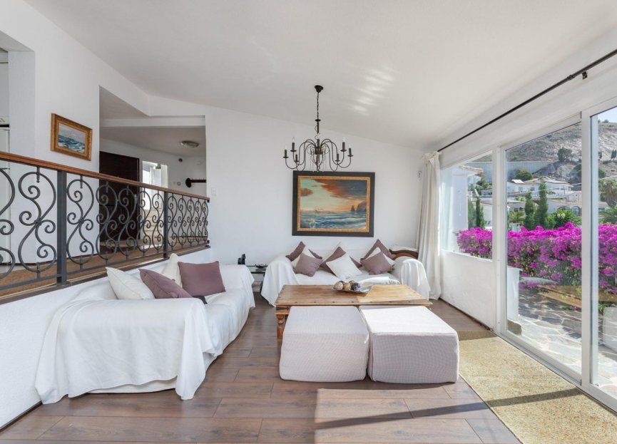 Resale - House - Detached Villa - Benalmádena - Benalmadena Centro