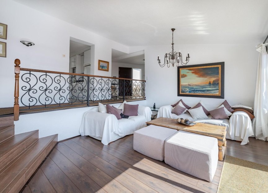 Resale - House - Detached Villa - Benalmádena - Benalmadena Centro