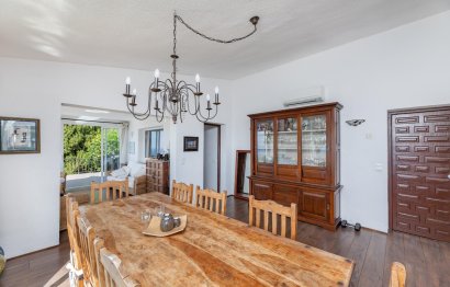 Resale - House - Detached Villa - Benalmádena - Benalmadena Centro