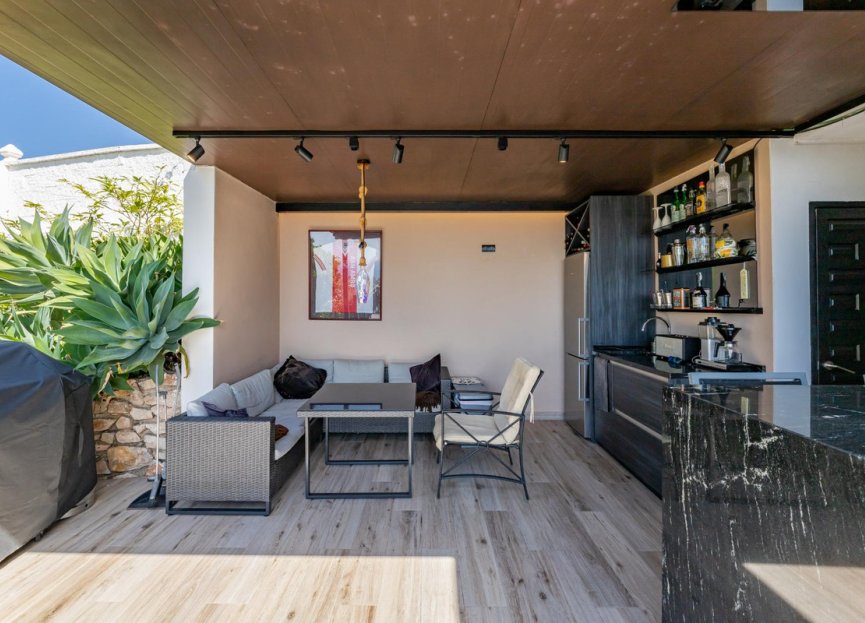 Resale - House - Detached Villa - Benalmádena - Benalmadena Centro