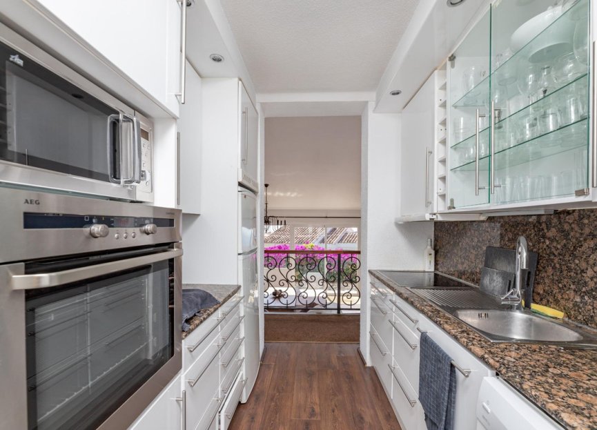 Resale - House - Detached Villa - Benalmádena - Benalmadena Centro