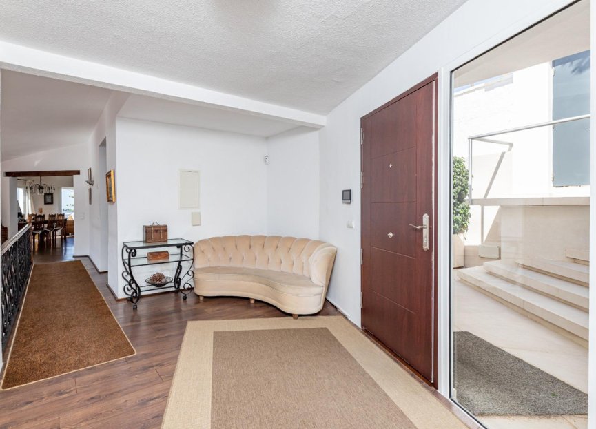 Resale - House - Detached Villa - Benalmádena - Benalmadena Centro