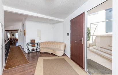 Resale - House - Detached Villa - Benalmádena - Benalmadena Centro