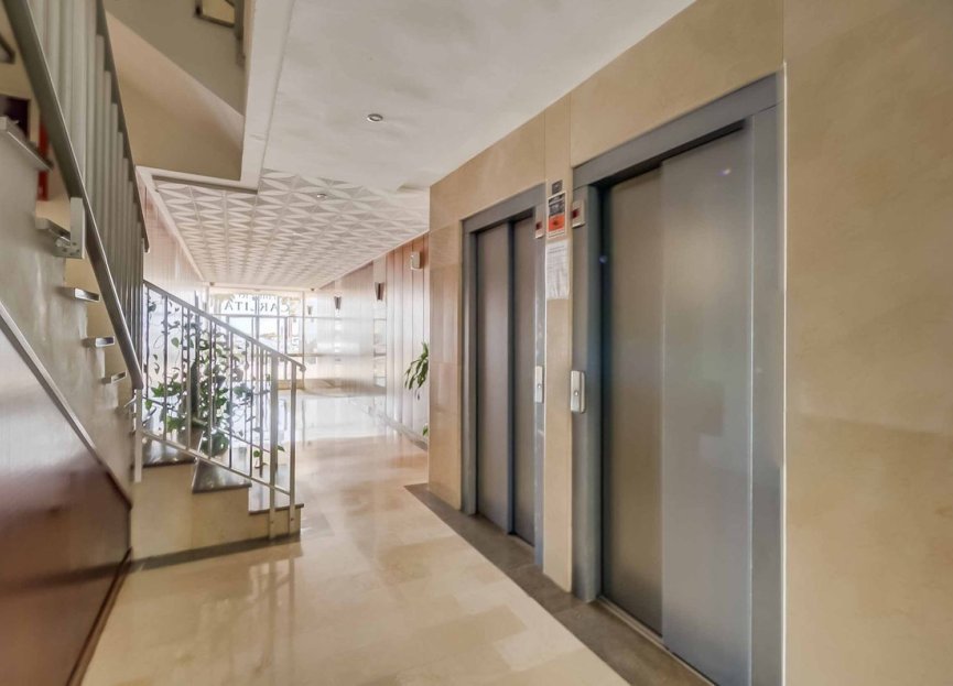 Resale - Apartment - Top Floor Apartment - Fuengirola - Fuengirola Centro